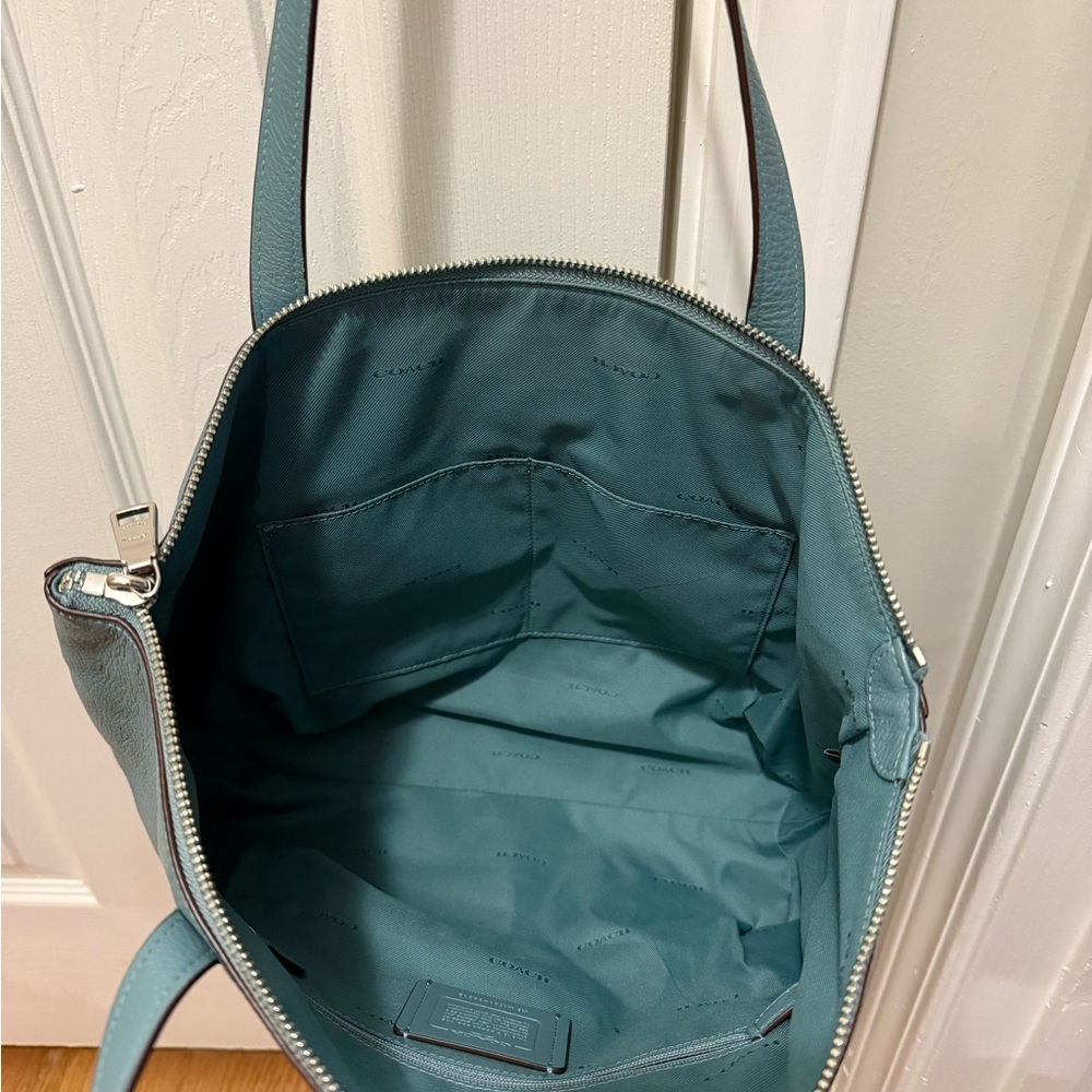Coach Purse - Picture 5 of 5